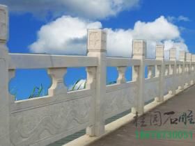 哪里有石雕石栏杆出售?石栏杆产地