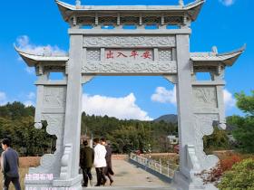 农村村口石大门多少钱景区石牌楼价格